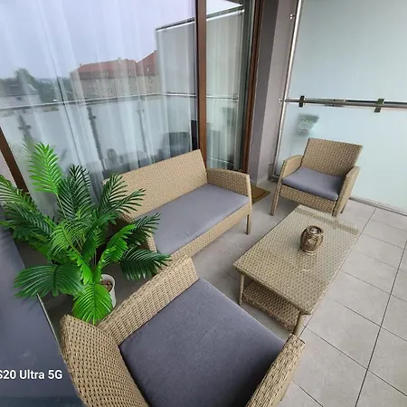 Holiday In Apartment *